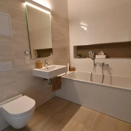 Eckhof Domizil - Grosszuegige Mit Kleinem Garten In Der Altstadt Von Daire Gotha