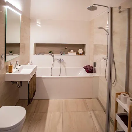 Daire Eckhof Domizil - Grosszuegige Mit Kleinem Garten In Der Altstadt Von Gotha