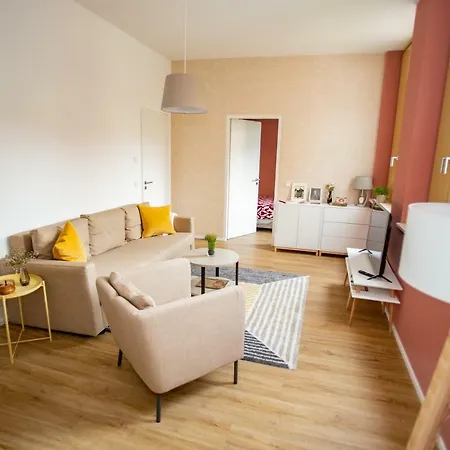 Eckhof Domizil - Grosszuegige Mit Kleinem Garten In Der Altstadt Von Apartment *