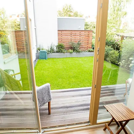 Eckhof Domizil - Grosszuegige Mit Kleinem Garten In Der Altstadt Von