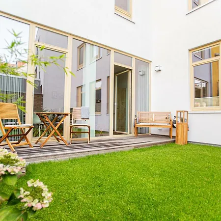 Eckhof Domizil - Grosszuegige Mit Kleinem Garten In Der Altstadt Von *