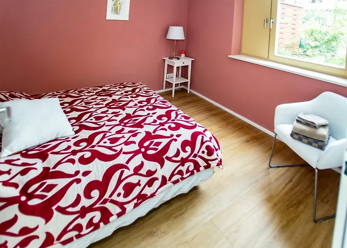 Eckhof Domizil - Grosszuegige Mit Kleinem Garten In Der Altstadt Von Apartament