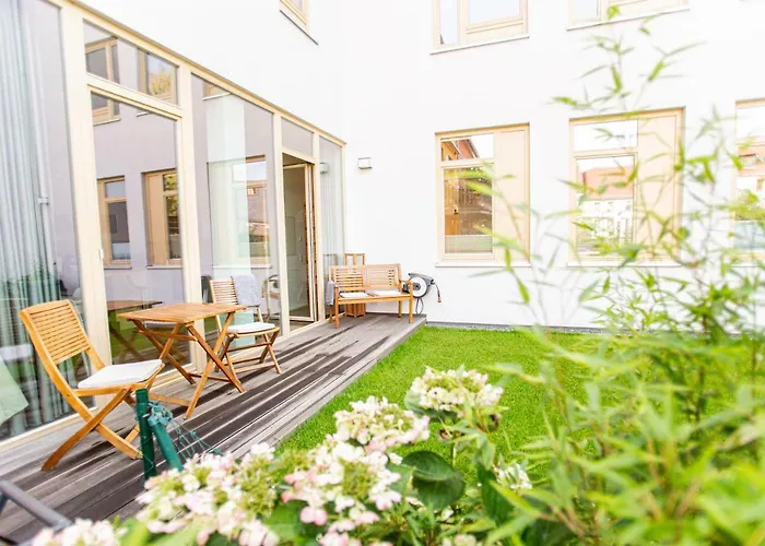 Apartman Eckhof Domizil - Grosszuegige Mit Kleinem Garten In Der Altstadt Von